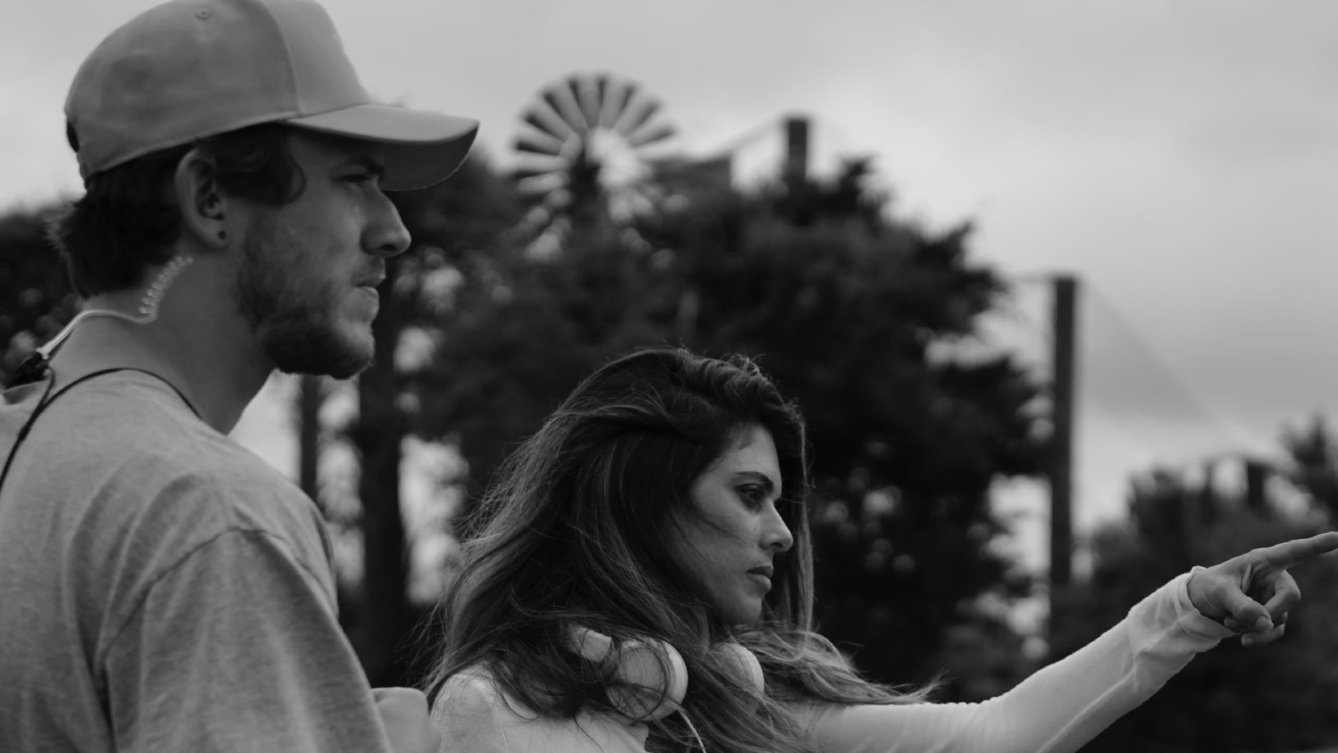 Lindsay Hartley directing on set